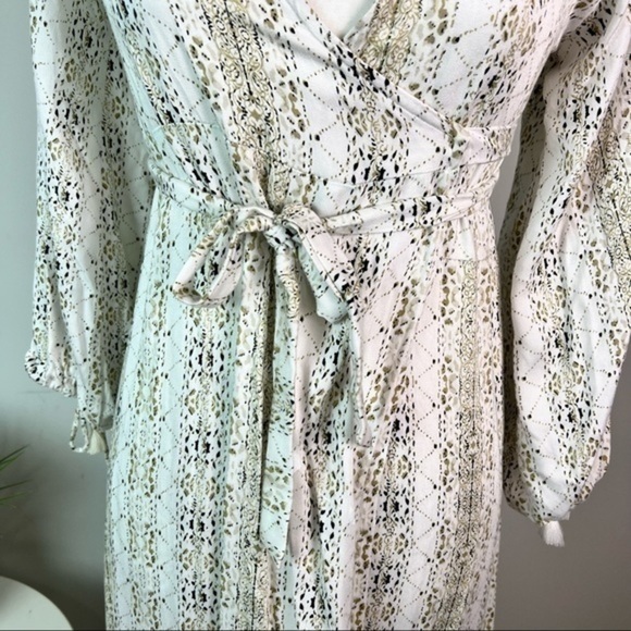 Faithfull The Brand womens Printed  Midi Wrap Dress size small - Picture 8 of 10